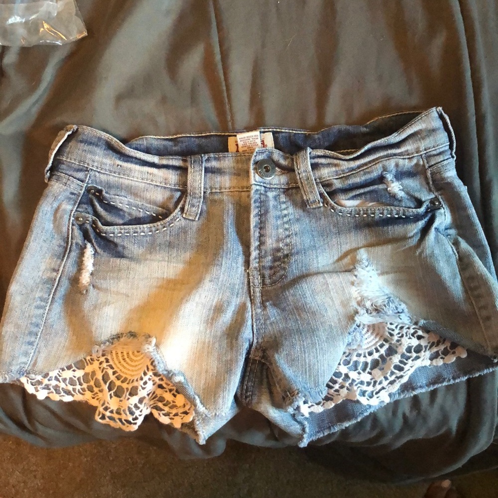 MUDD crochet shorts!
